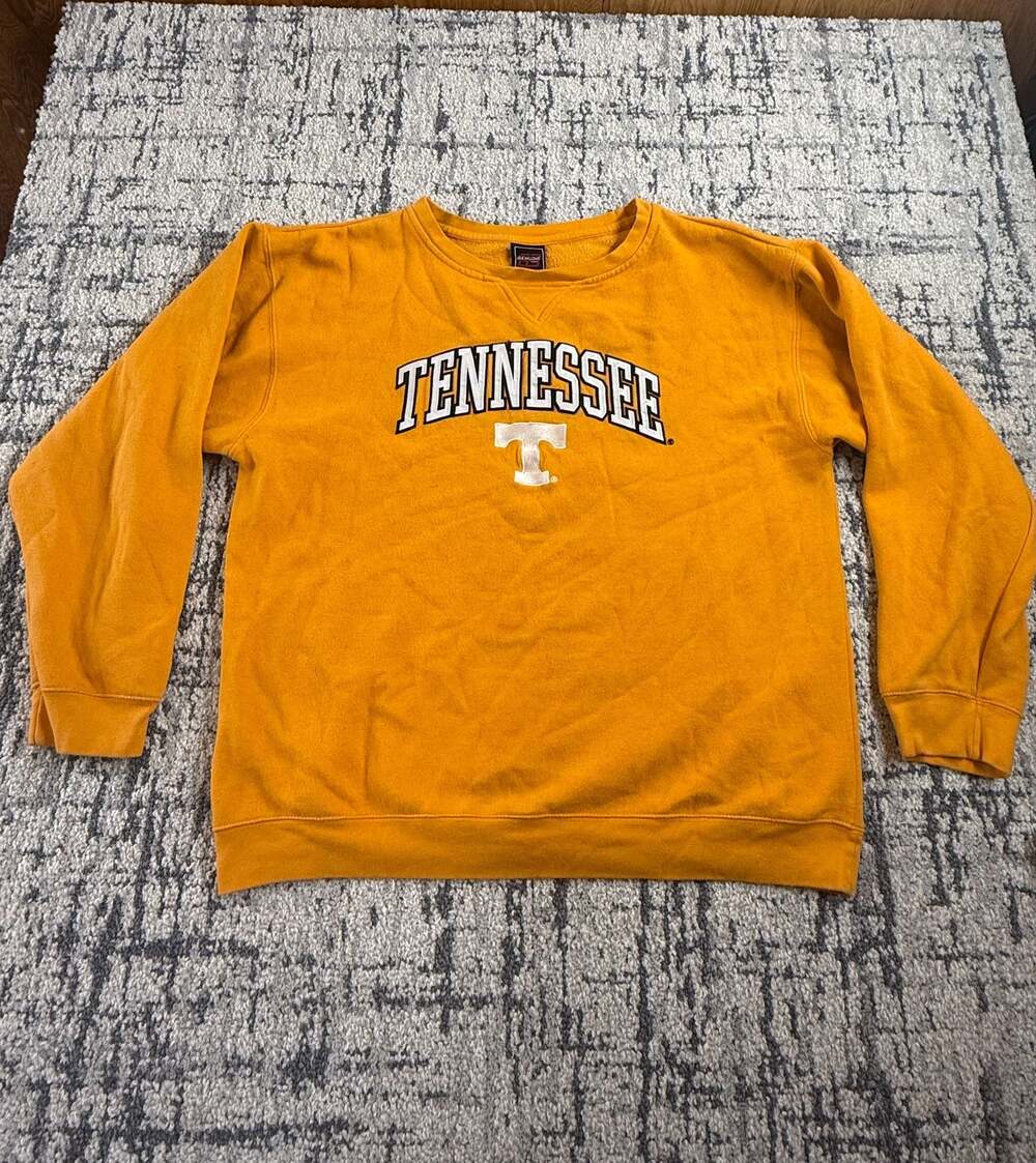 Genuine Stuff Tennessee Volunteers Embroidered Orange Crewneck Sweatshirt XL?